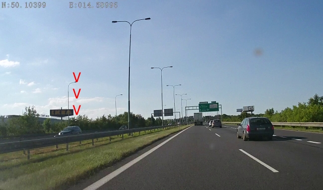 sterboholska-cerny-b7-kombi-ramer-on.jpg