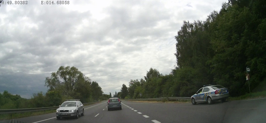kasa-ceka-na-ramer-pred-benesovem.jpg