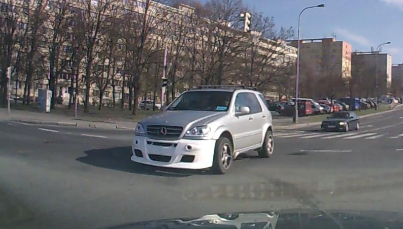 mercedes.jpg