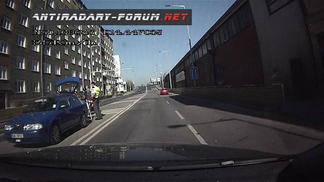 VrbenskehoLaserPCR-modera-okravka-a-vykosteny-motorkar.jpg