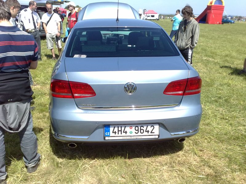 B7_HK_pic3.jpg
