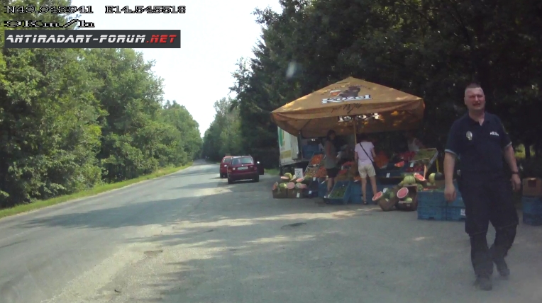 obecni-policie-jesenice-na-nakupu2-web.jpg