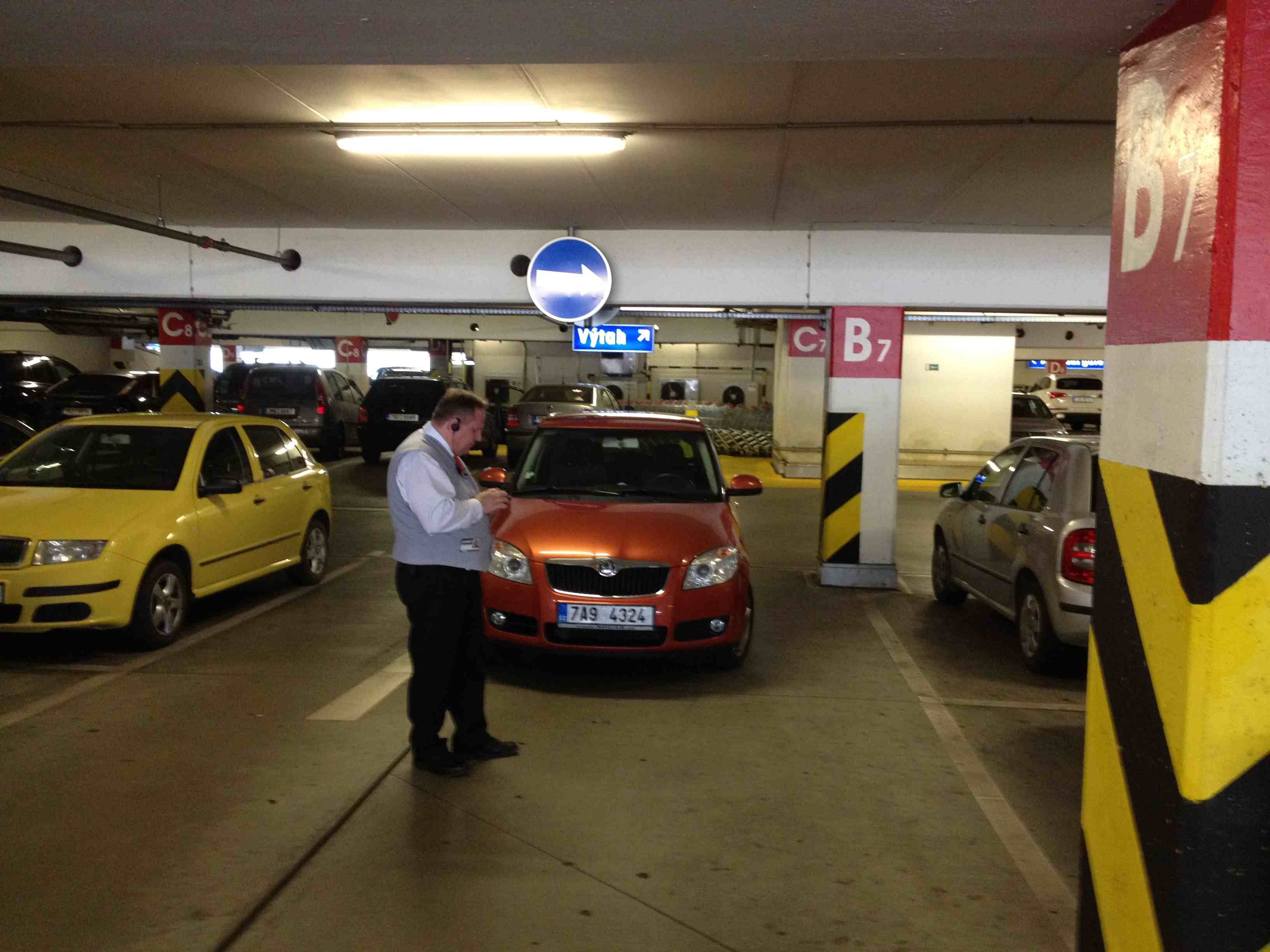 parking.jpg