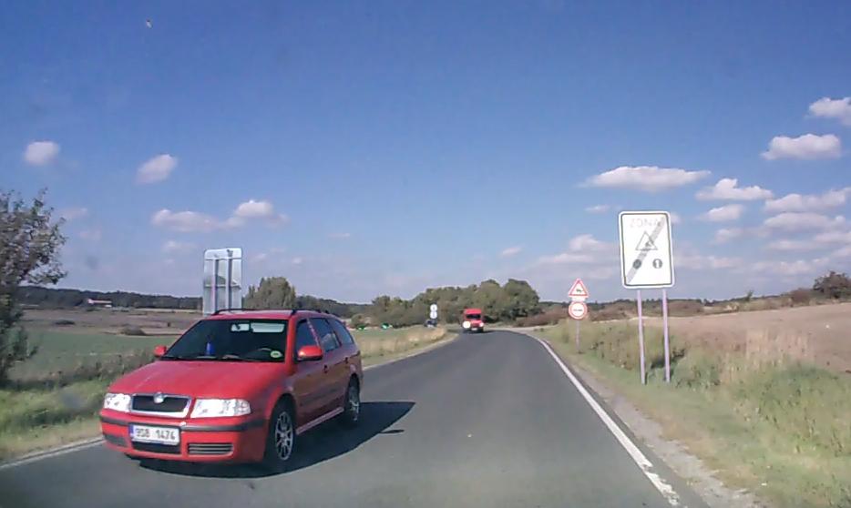 9S8_1474.jpg